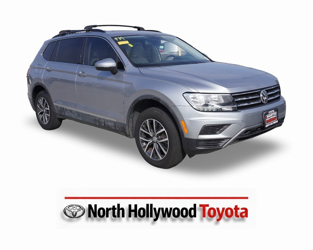 Used 2020 Volkswagen Tiguan SE w/ Panoramic Sunroof Package