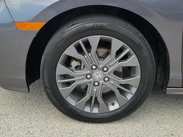 Used 2025 Honda Odyssey Touring image 9