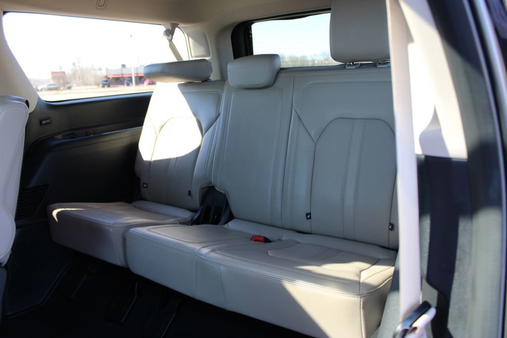 Used 2024 Ford Expedition Max Limited image 31