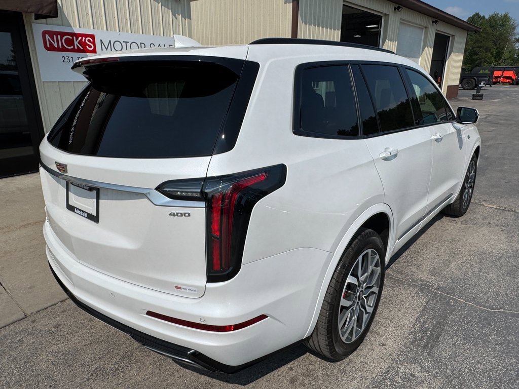 Used 2023 Cadillac XT6 Sport image 3
