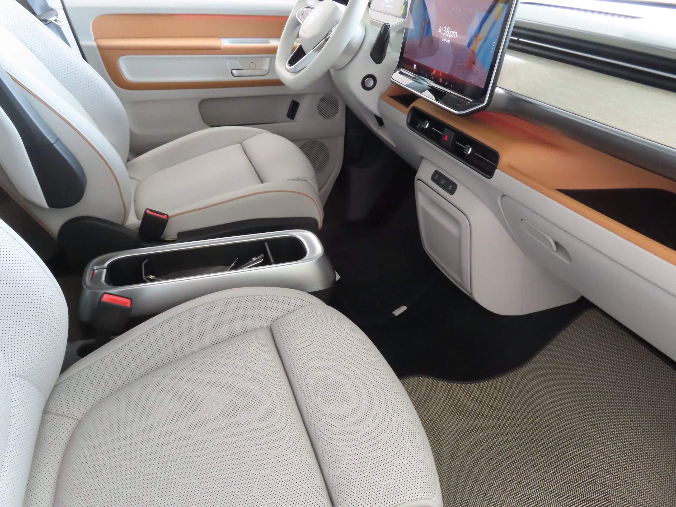 New 2025 Volkswagen ID. Buzz 1st Edition image 25