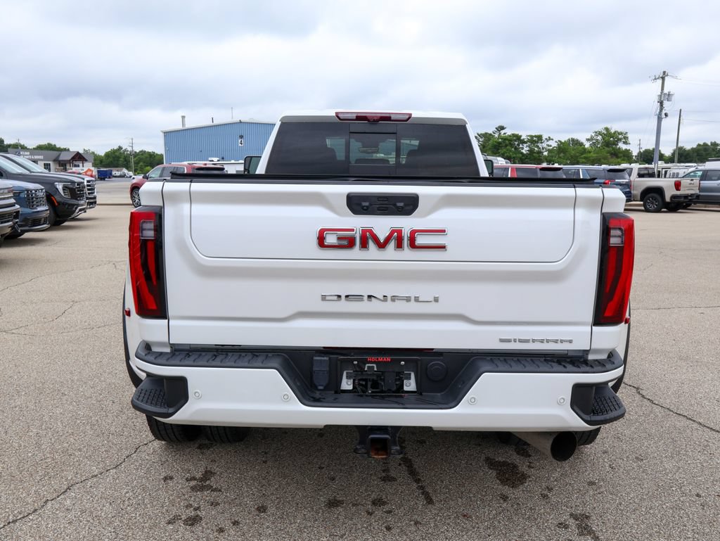 Used 2024 GMC Sierra 3500 Denali w/ Denali Reserve Package AWD/4WD image 4