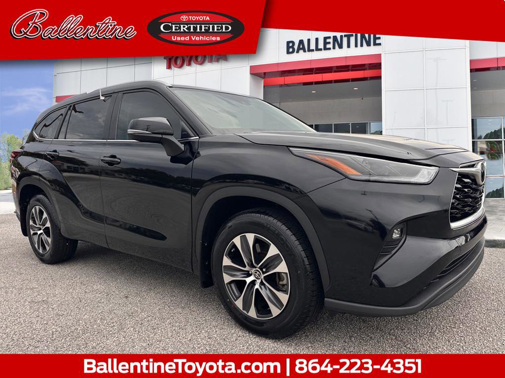 Used 2024 Toyota Highlander XLE