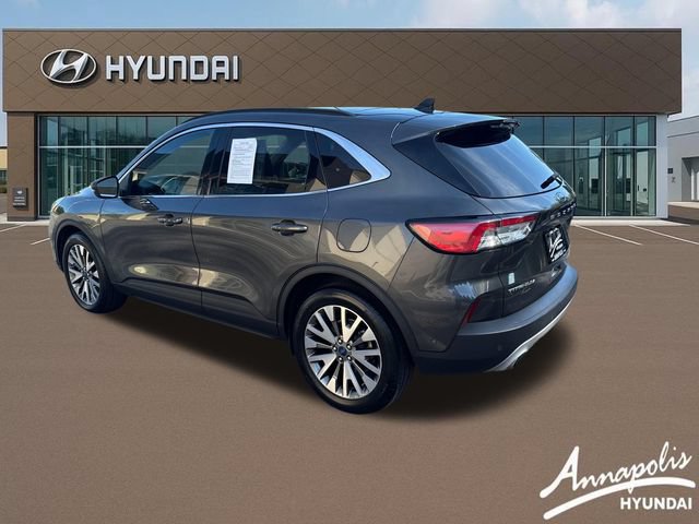Used 2020 Ford Escape Titanium w/ Titanium Premium Package 2.0 AWD/4WD image 3