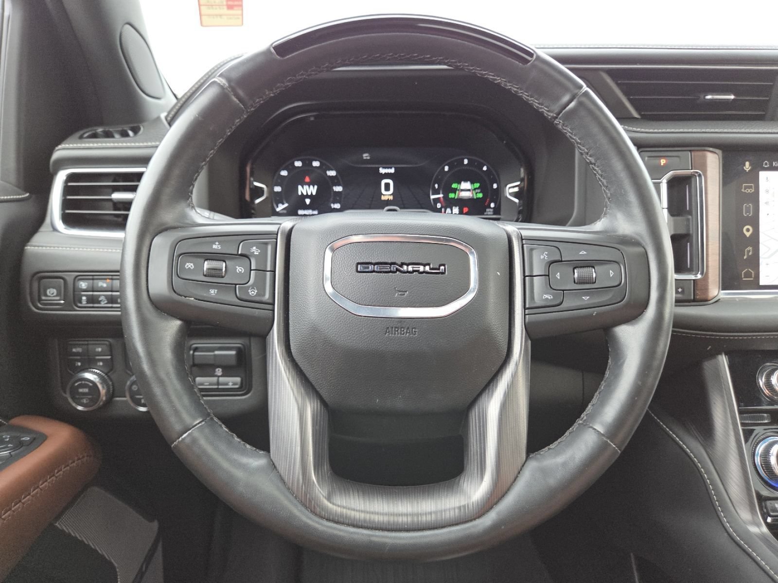 Used 2023 GMC Yukon Denali Ultimate AWD/4WD image 37
