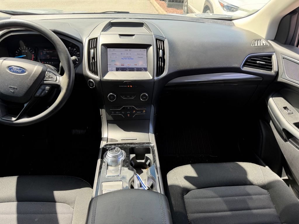 Used 2020 Ford Edge SE FWD image 18