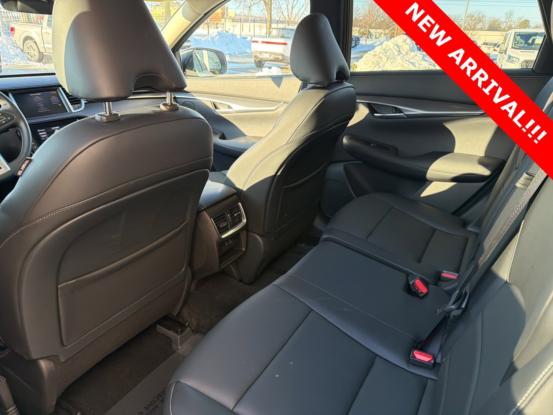 Used 2025 INFINITI QX50 Pure image 7