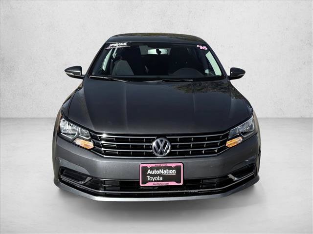 Used 2016 Volkswagen Passat 1.8T S FWD image 2