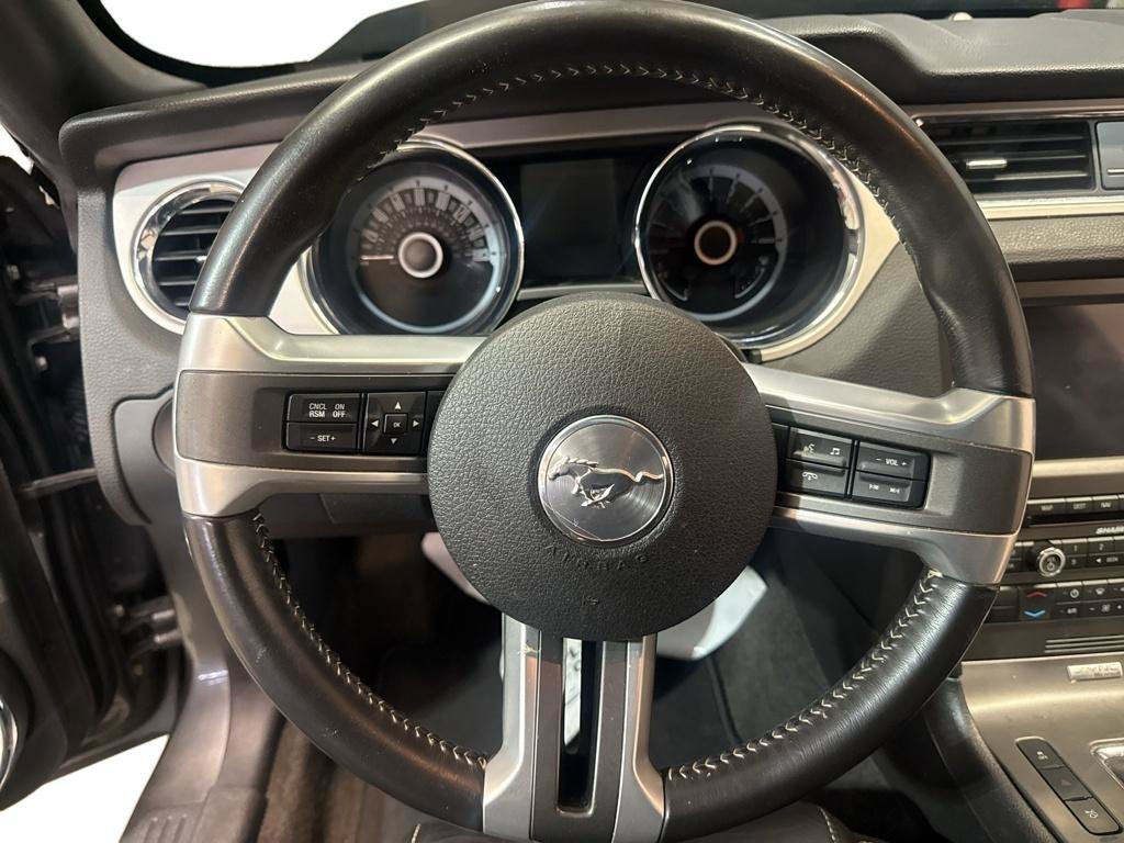 Used 2013 Ford Mustang Premium w/ Electronics Pkg RWD image 17