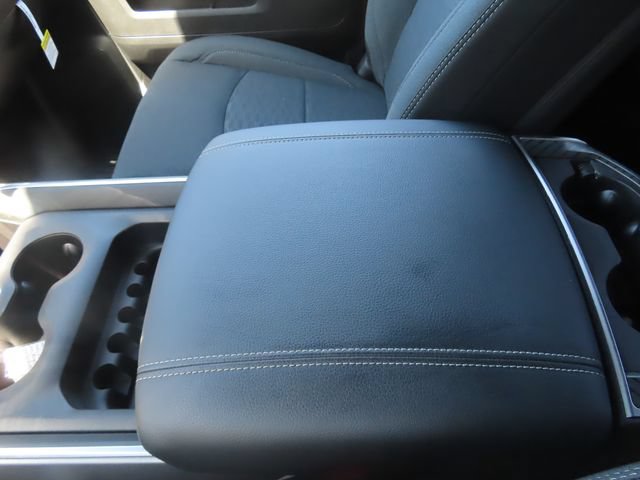 New 2026 RAM 3500 Big Horn AWD/4WD image 36