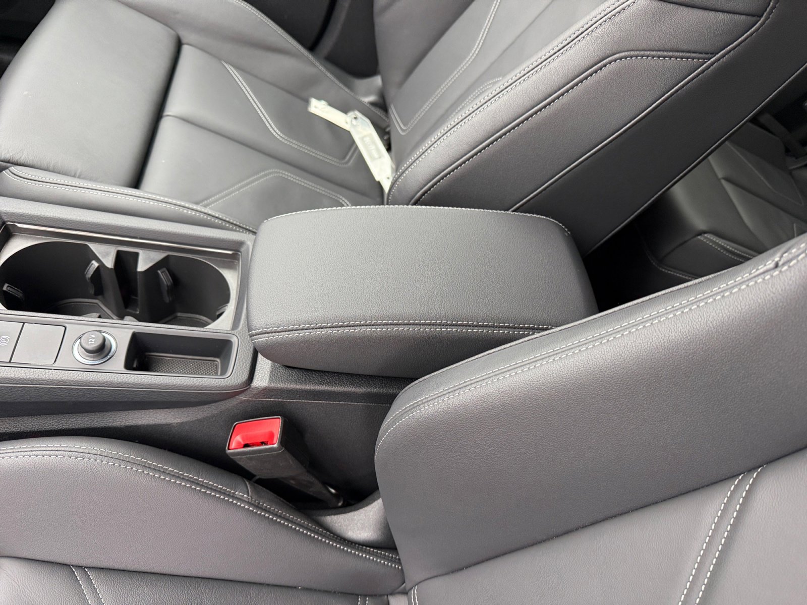 Certified 2025 Audi Q3 2.0T Premium w/ Convenience Package image 14