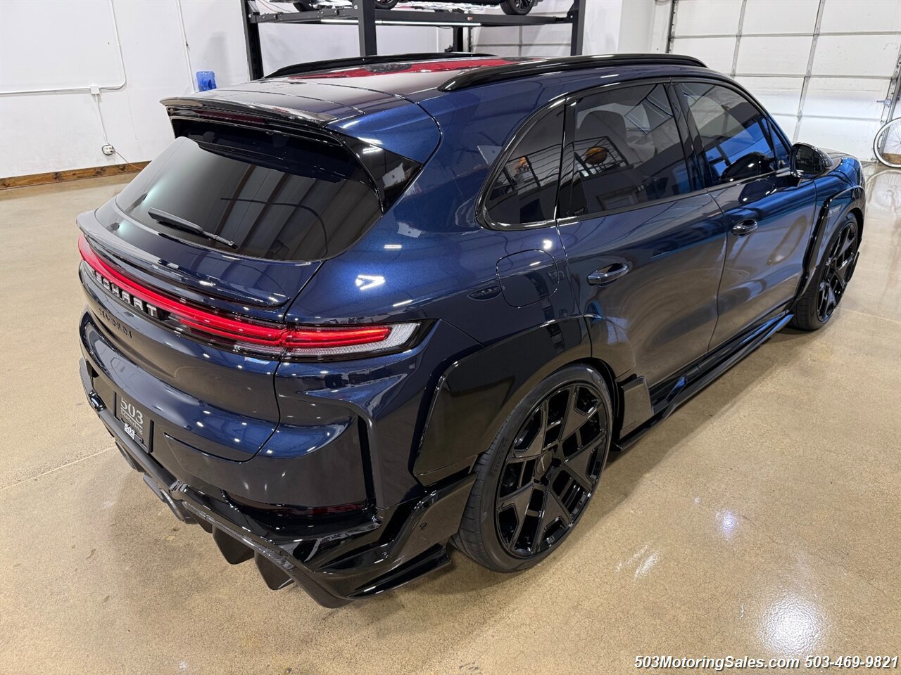 Used 2024 Porsche Cayenne Turbo AWD/4WD image 40