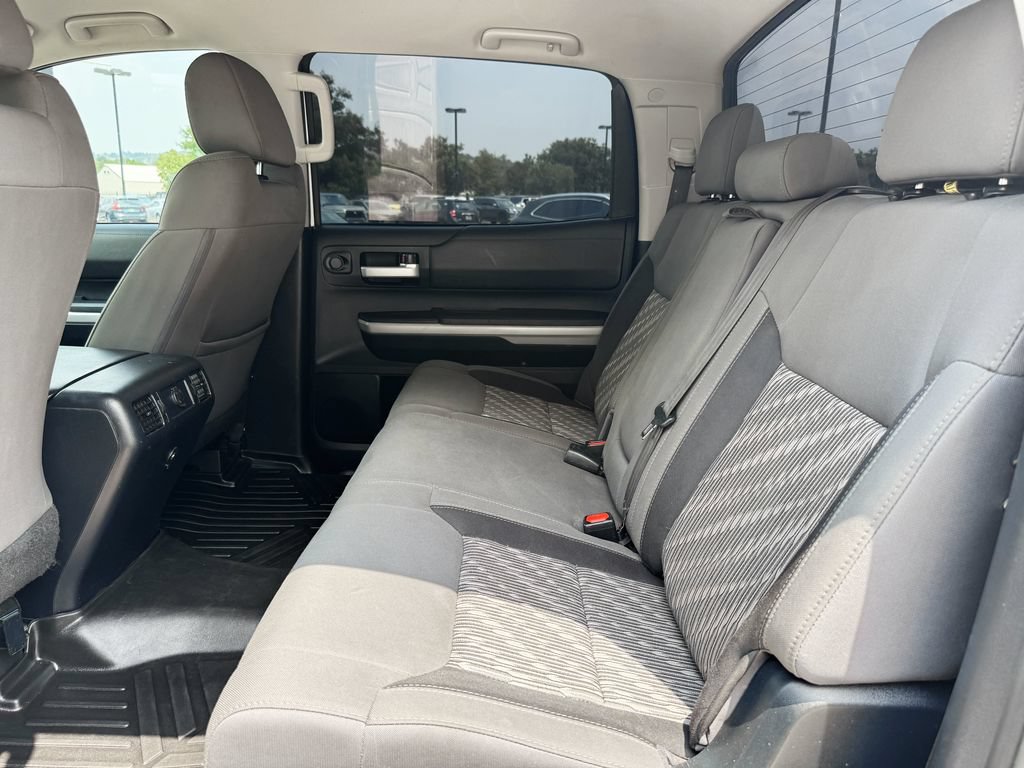 Used 2018 Toyota Tundra SR5 w/ SR5 Upgrade Package AWD/4WD image 24