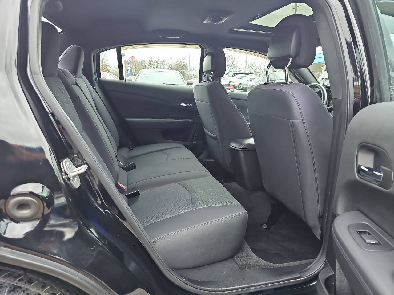 Used 2012 Chrysler 200 Touring FWD image 19