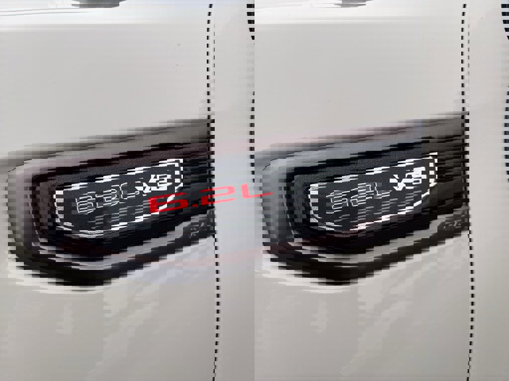 Used 2026 GMC Sierra 1500 AT4X image 3