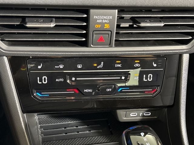 New 2026 Volkswagen Jetta SE FWD image 28