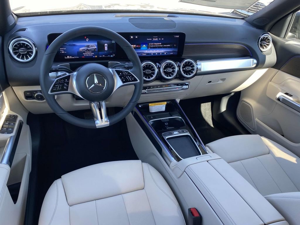 Certified 2025 Mercedes-Benz GLB 250 image 15