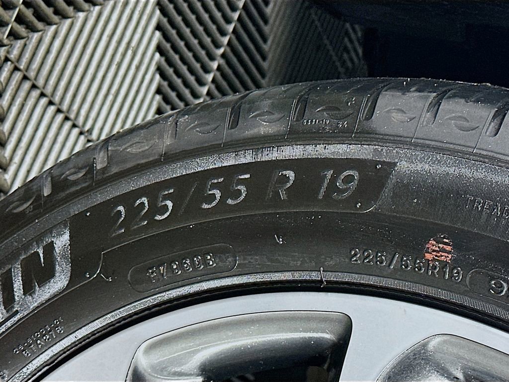 Used 2023 Lincoln Corsair Grand Touring w/ Equipment Group 301A image 33