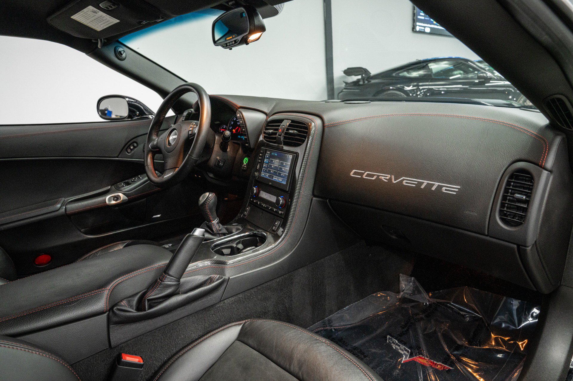 Used 2013 Chevrolet Corvette Z06 w/ 3LZ Preferred Equipment Group RWD image 13