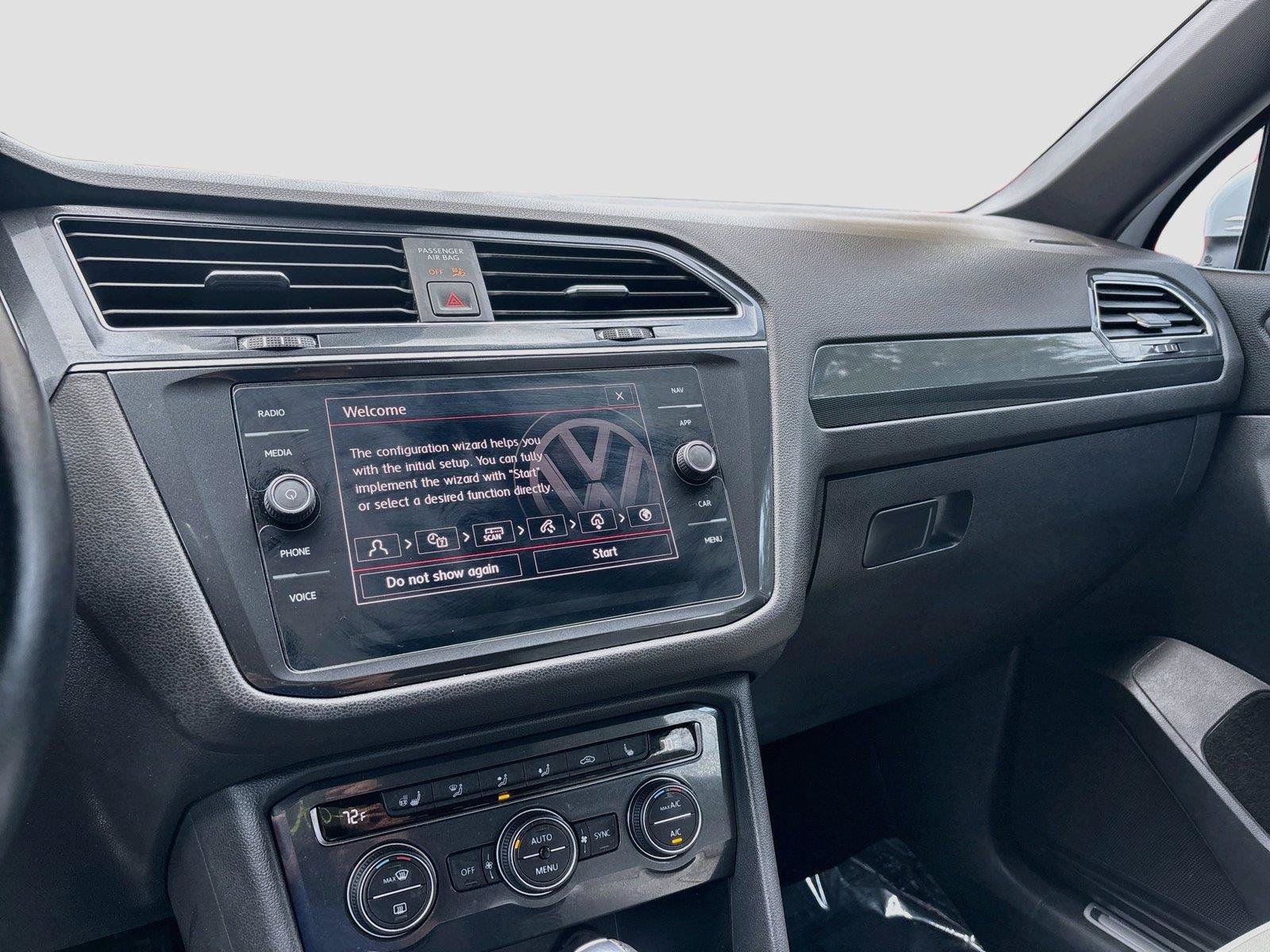 Used 2020 Volkswagen Tiguan SEL Premium R-Line w/ 3rd Row Seat Package AWD/4WD image 12
