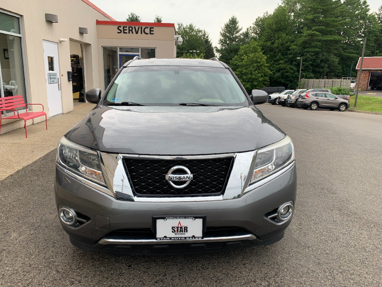 Used 2016 Nissan Pathfinder SL AWD/4WD image 2