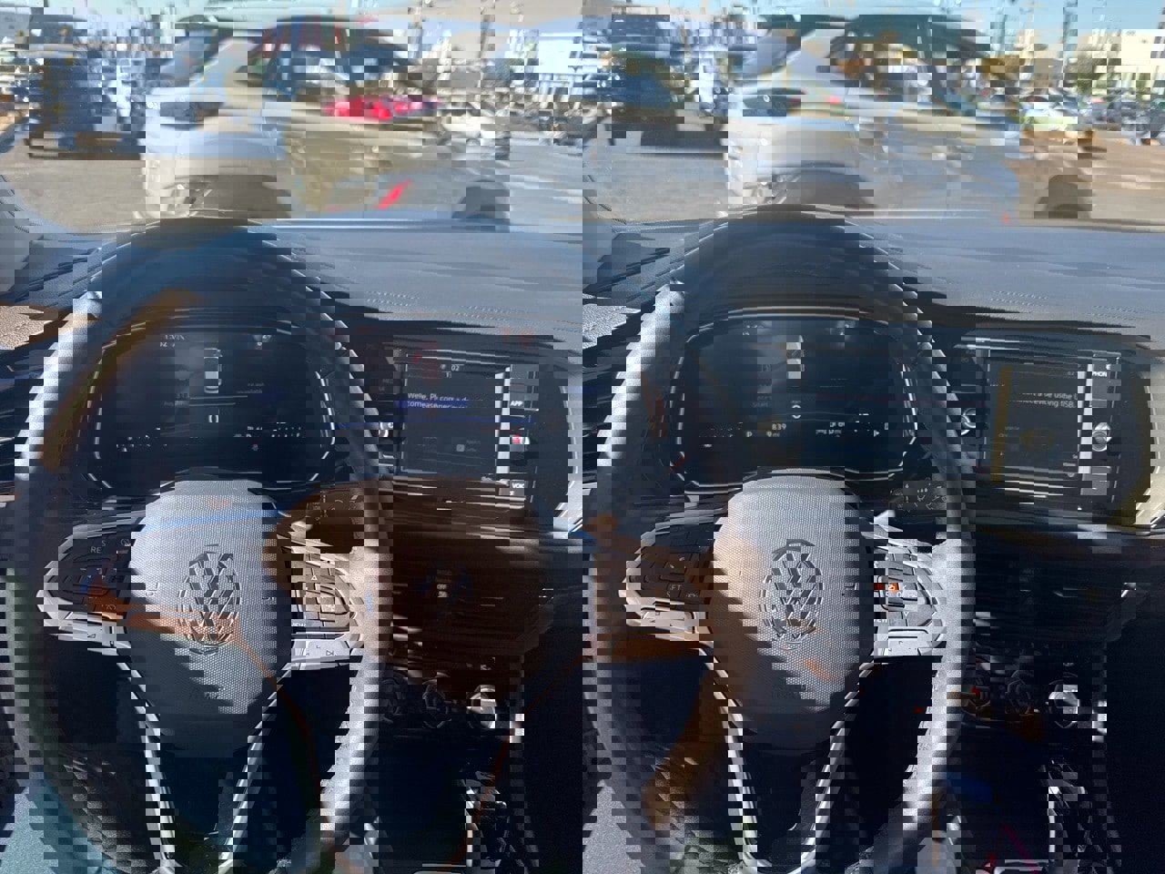 Certified 2024 Volkswagen Jetta SE w/ Panoramic Sunroof Package image 5