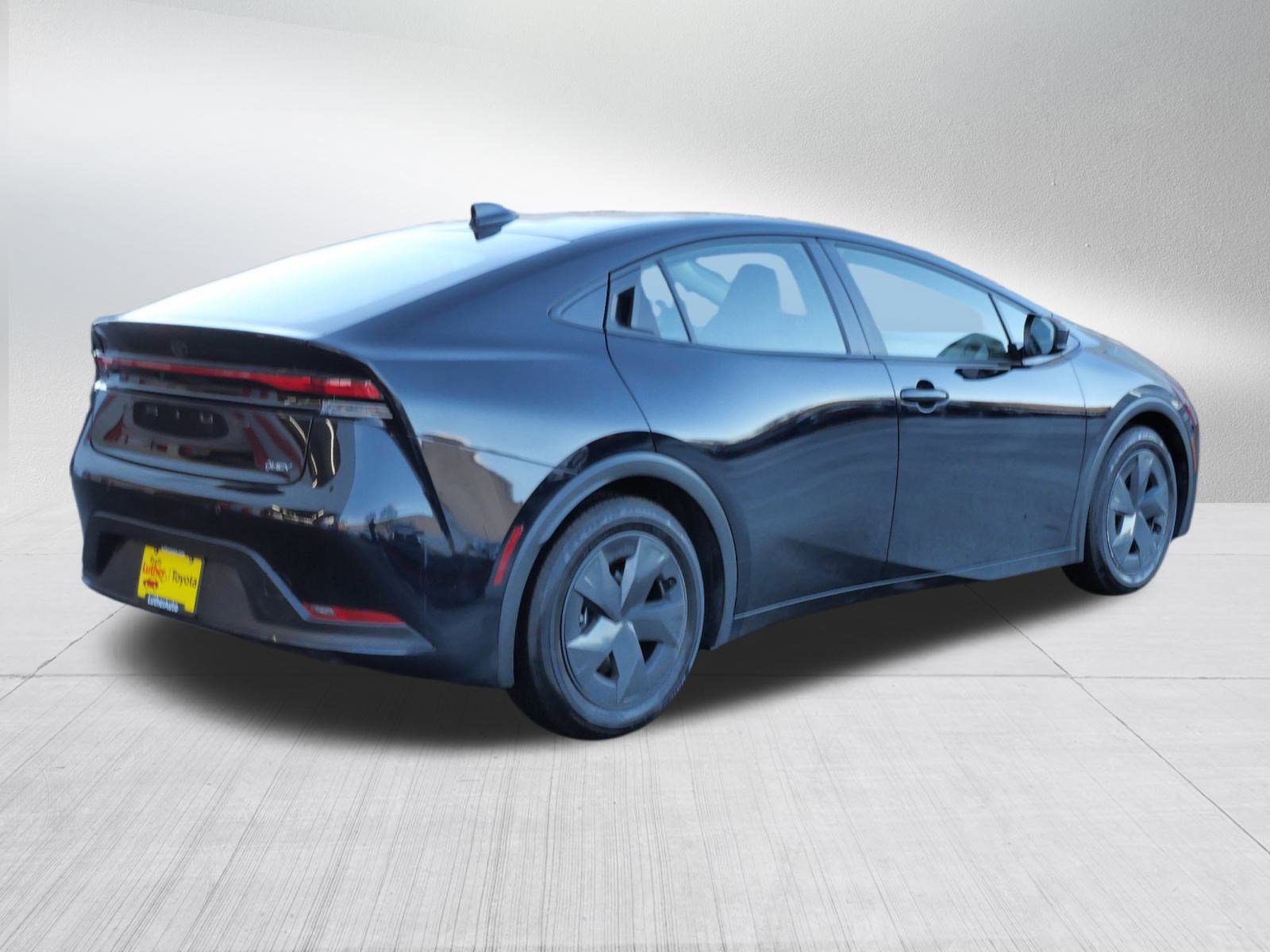 Used 2025 Toyota Prius image 8