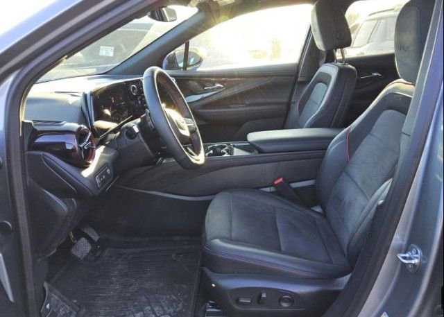 Certified 2025 Chevrolet Blazer EV RS AWD/4WD image 4