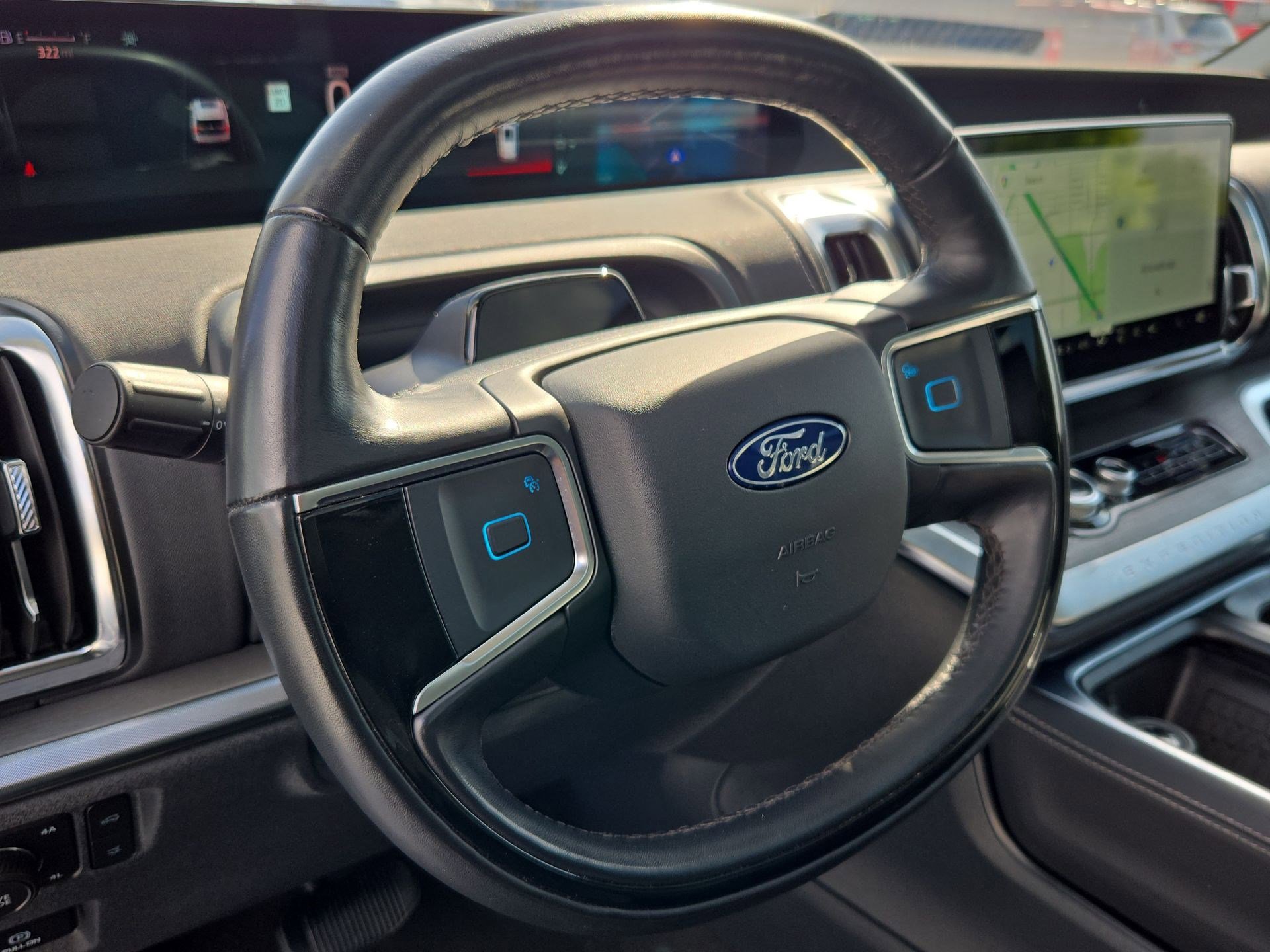 Used 2025 Ford Expedition Platinum image 18