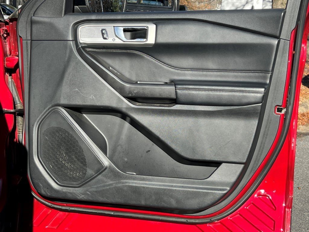 Used 2020 Ford Explorer Limited image 7