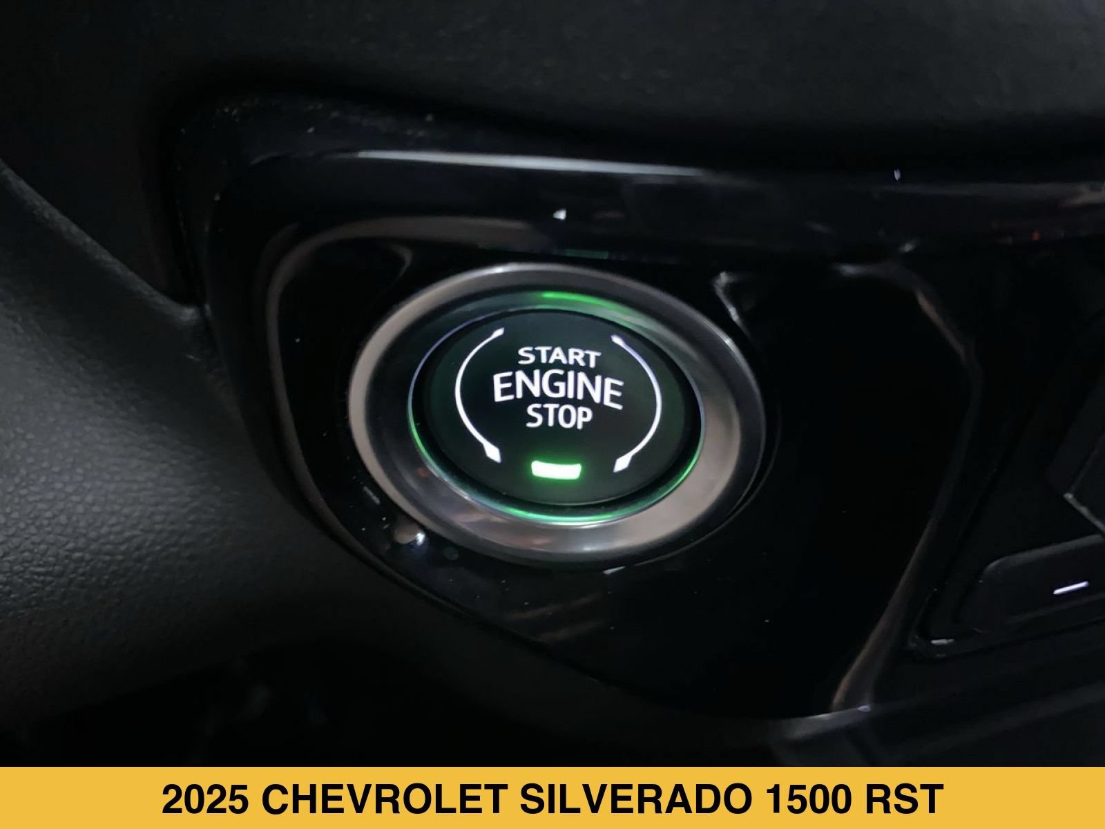 Certified 2025 Chevrolet Silverado 1500 RST AWD/4WD image 8