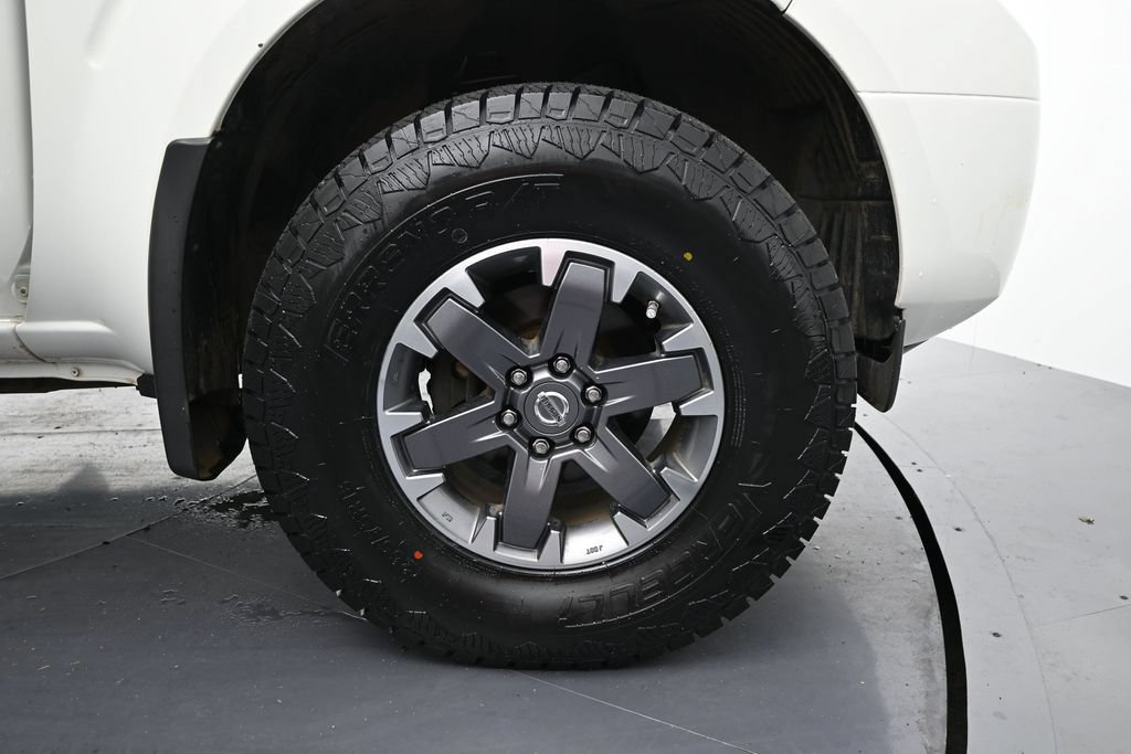 Used 2018 Nissan Frontier PRO-4X AWD/4WD image 6
