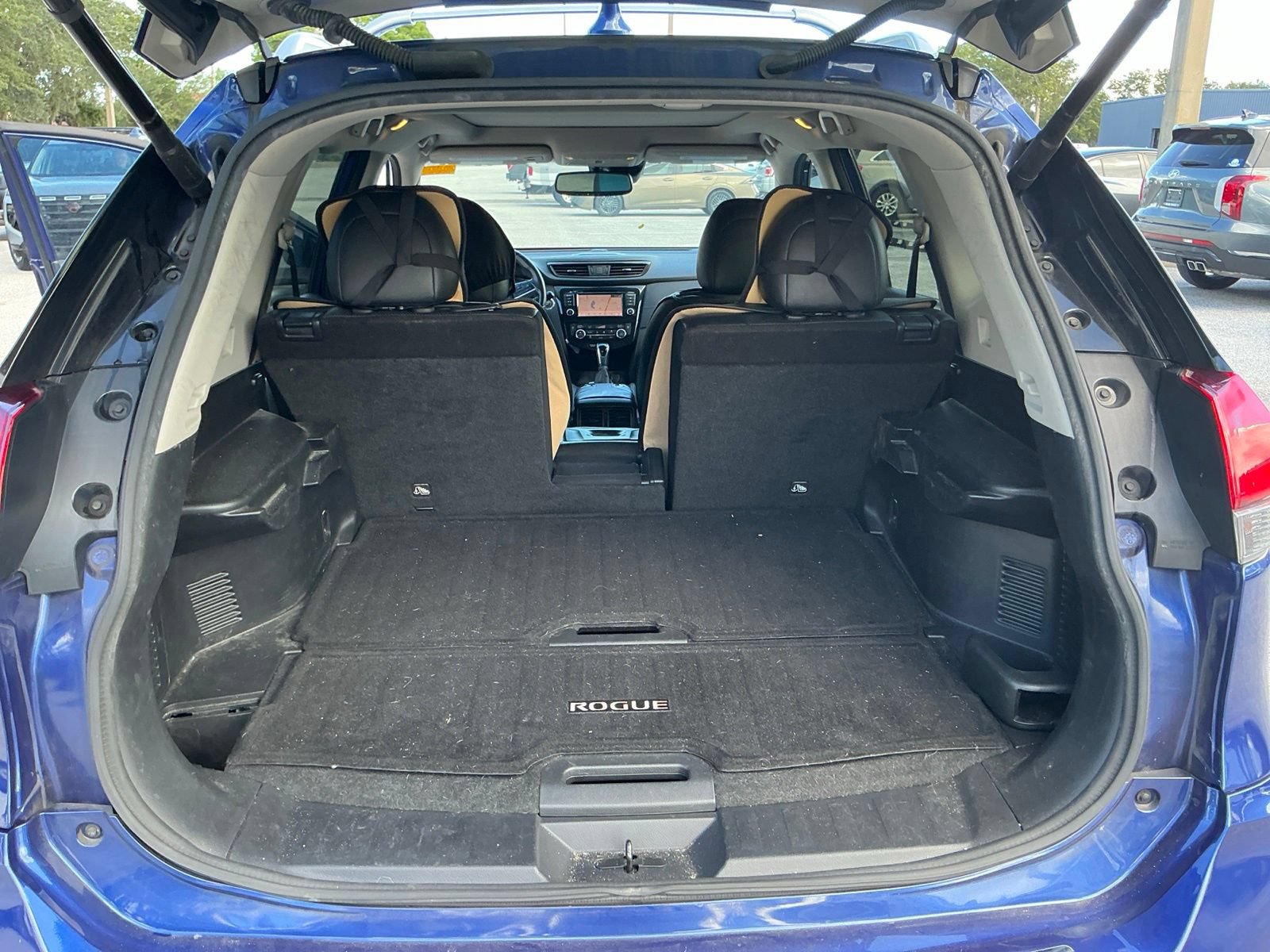 Used 2020 Nissan Rogue SL w/ Premium Package FWD image 14