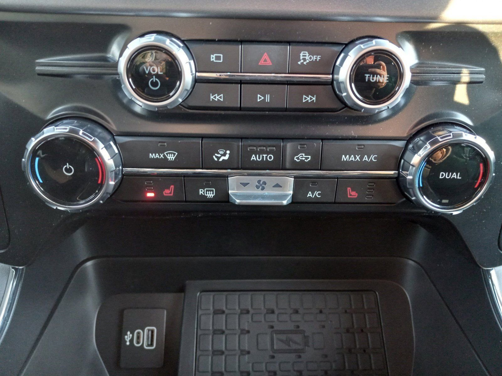 New 2025 Ford F150 XLT w/ Equipment Group 302A MID AWD/4WD image 16