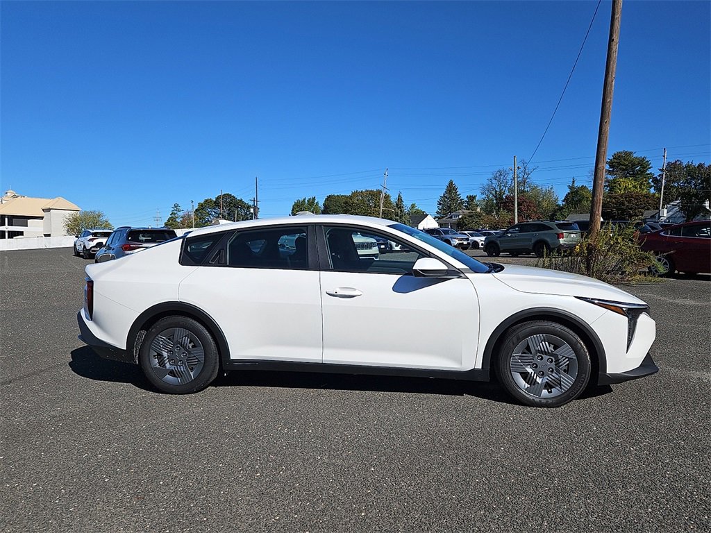 Certified 2025 Kia K4 LX image 8