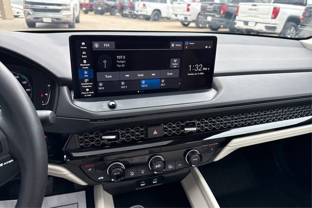 Used 2024 Honda Accord EX-L image 13