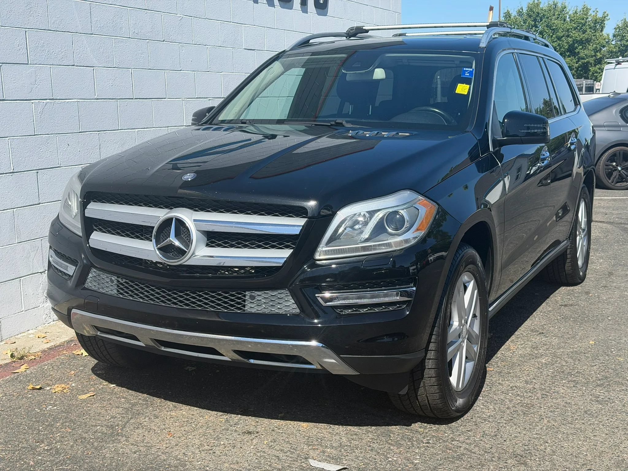 Used 2015 Mercedes-Benz GL 320 BlueTEC 4MATIC image 2