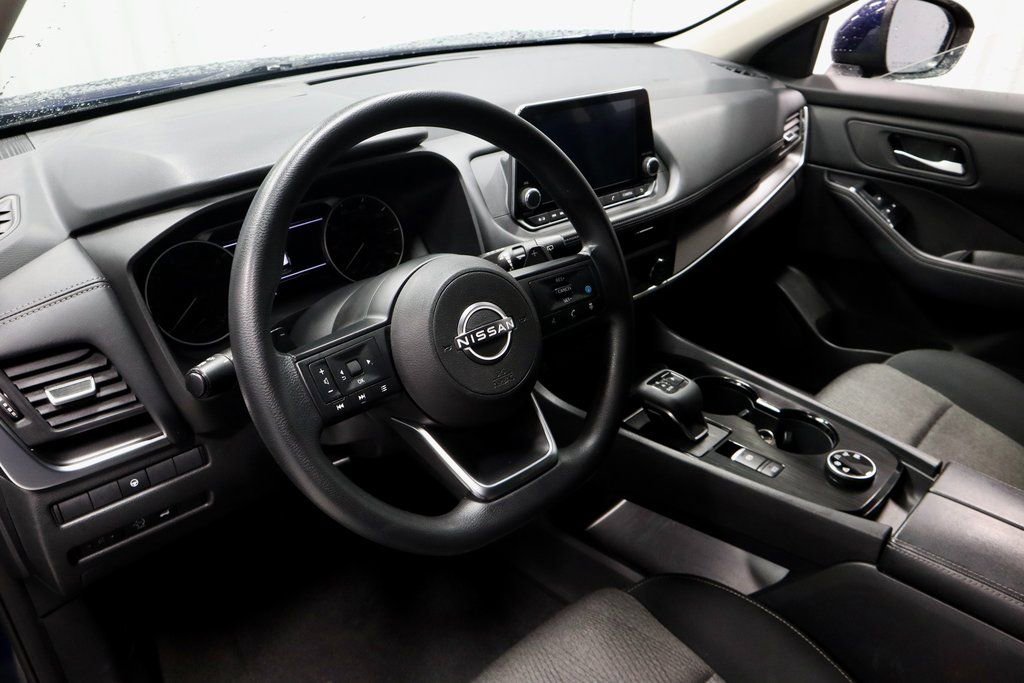 Certified 2024 Nissan Rogue SV image 24