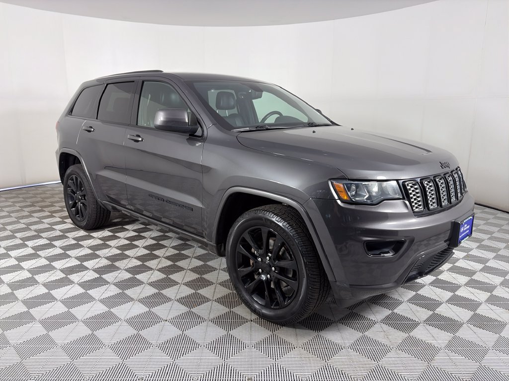 Used 2018 Jeep Grand Cherokee Altitude