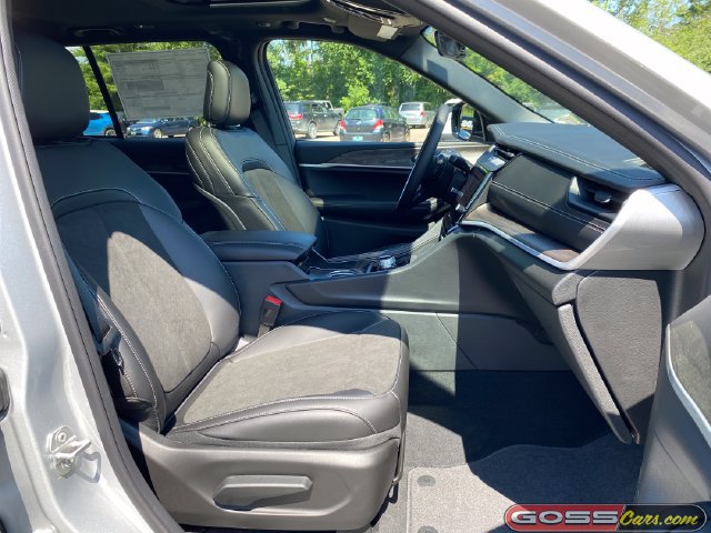 New 2026 Jeep Grand Cherokee Altitude AWD/4WD image 6