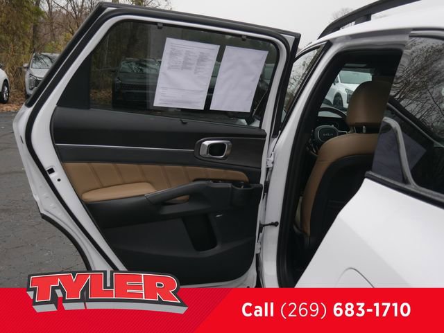 Used 2025 Kia Sorento SX Prestige w/ Olive Brown Leather Package image 21