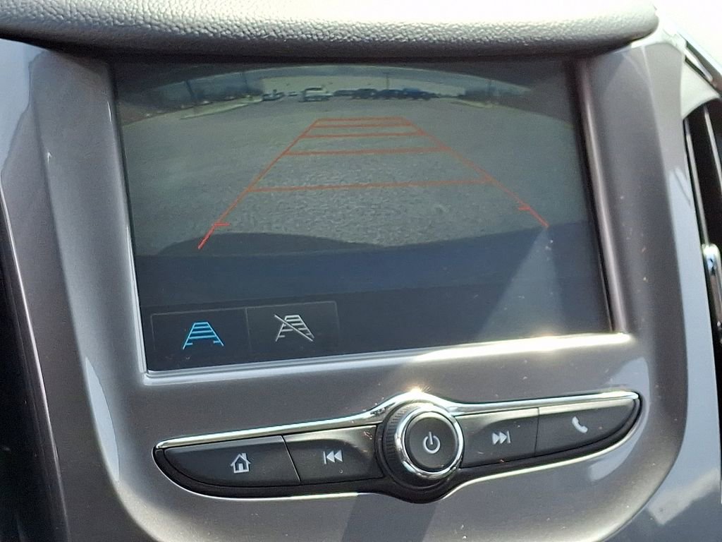 Used 2017 Chevrolet Cruze LT w/ Convenience Package image 4