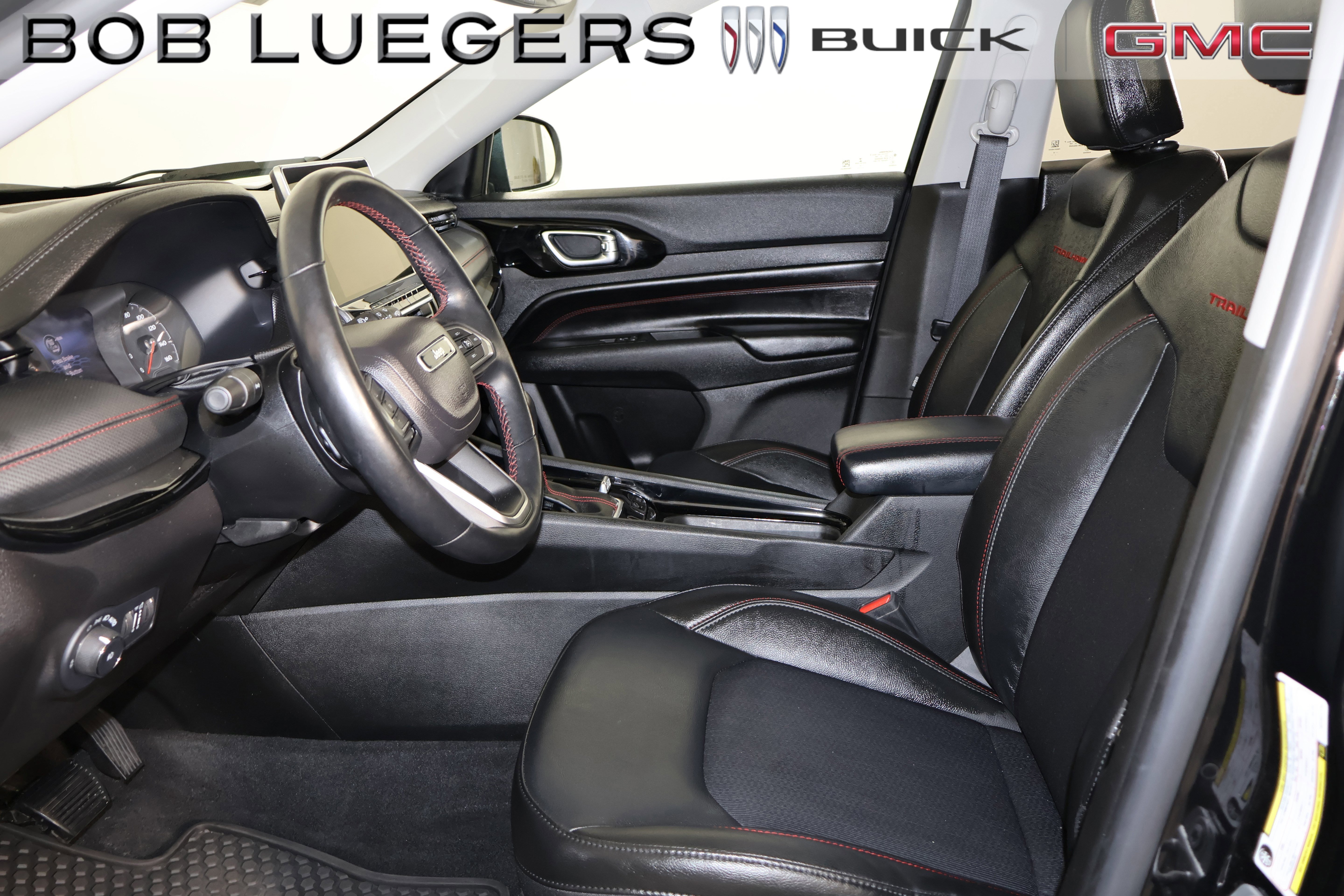 Used 2022 Jeep Compass Trailhawk w/ Sun and Sound Group AWD/4WD image 10