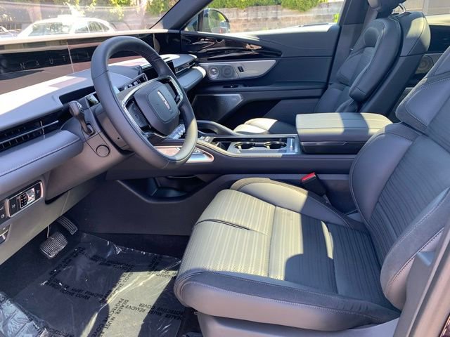 New 2025 Lincoln Nautilus Reserve image 16