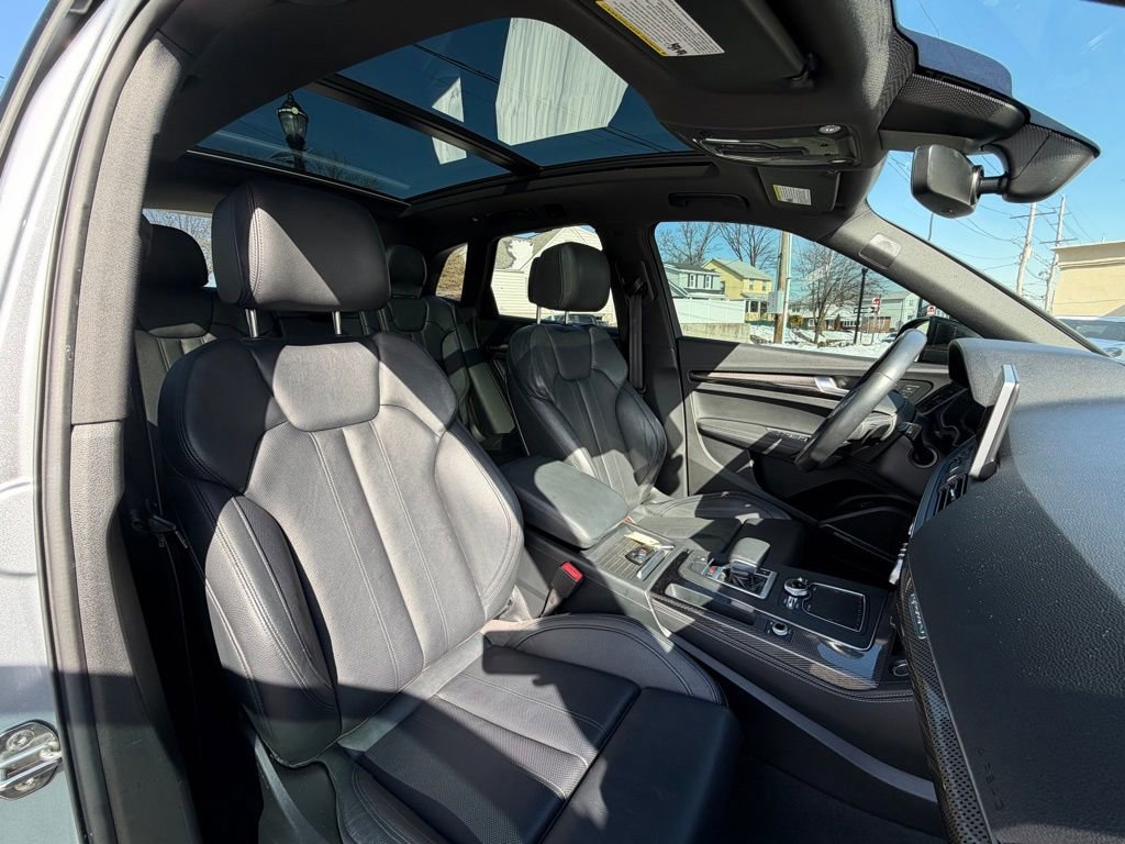 Used 2019 Audi SQ5 Prestige w/ Prestige Package image 17