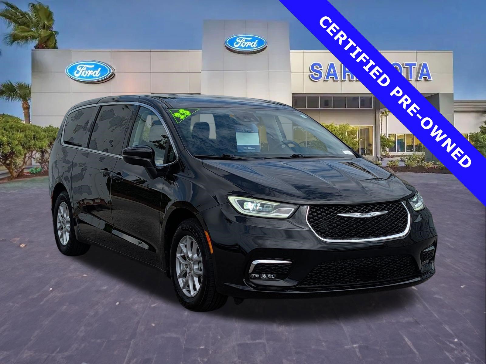 Used 2023 Chrysler Pacifica Touring-L