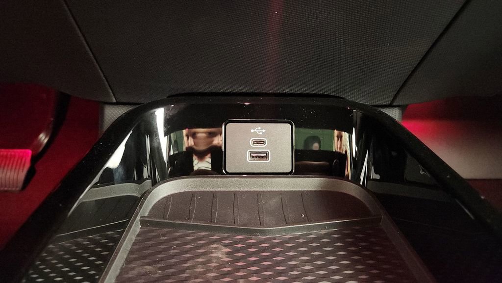 New 2025 Ford Mustang Mach-E Premium image 18