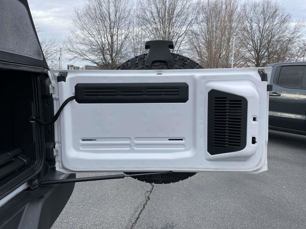 Used 2023 Ford Bronco Wildtrak image 13