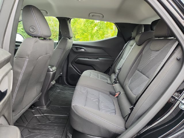 New 2027 Chevrolet Bolt LT w/ Comfort Package FWD image 15