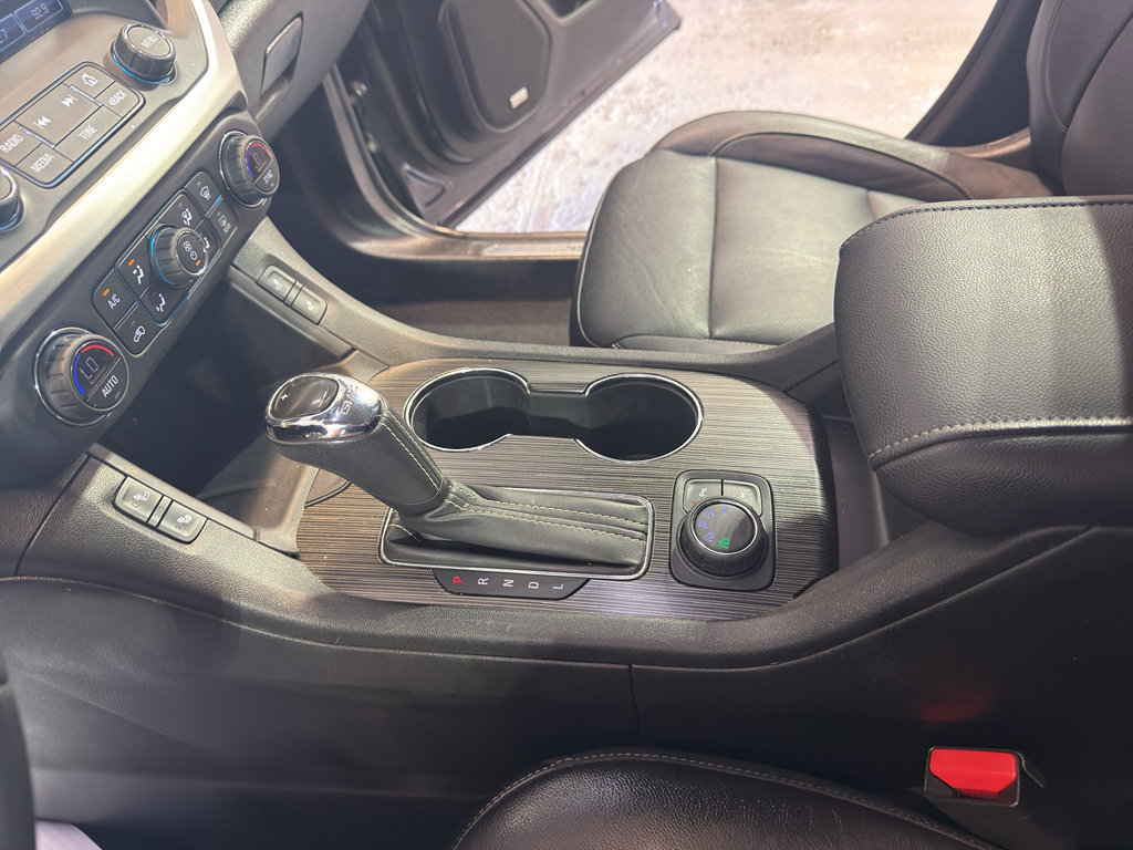 Used 2019 GMC Acadia SLT w/ LPO, Cargo Package AWD/4WD image 20